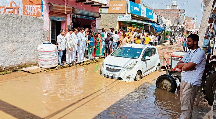 ट्रिपल इंजन की सरकार  फिर भी तिगांव बदहाल   ललित नागर